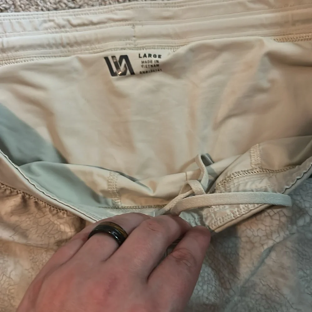 VRST Cream Color Lined Athletic Shorts